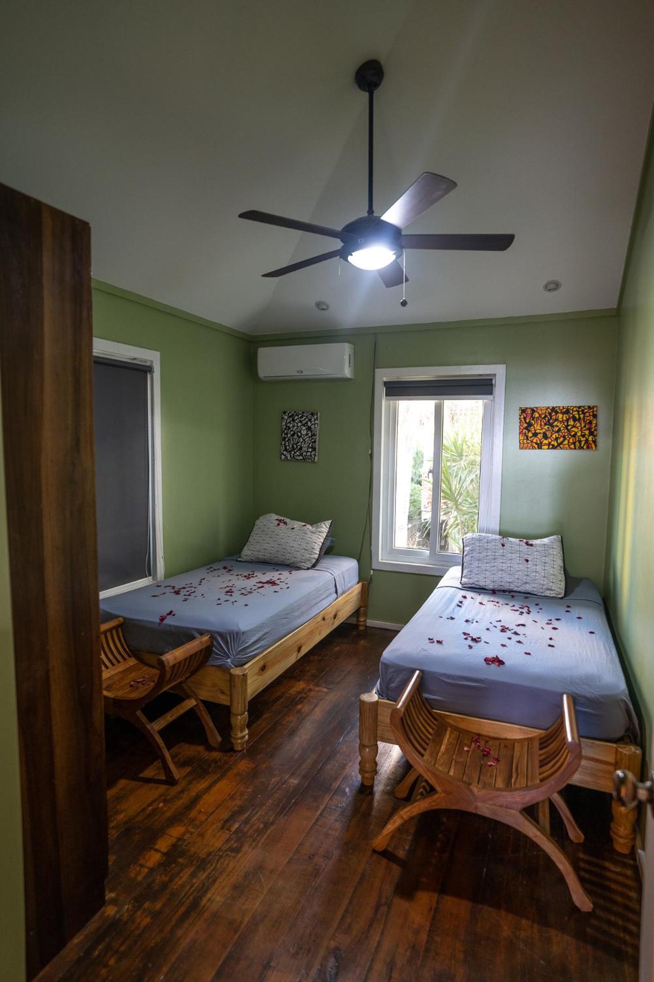 Mame Trees Hotel West End Bagian luar foto