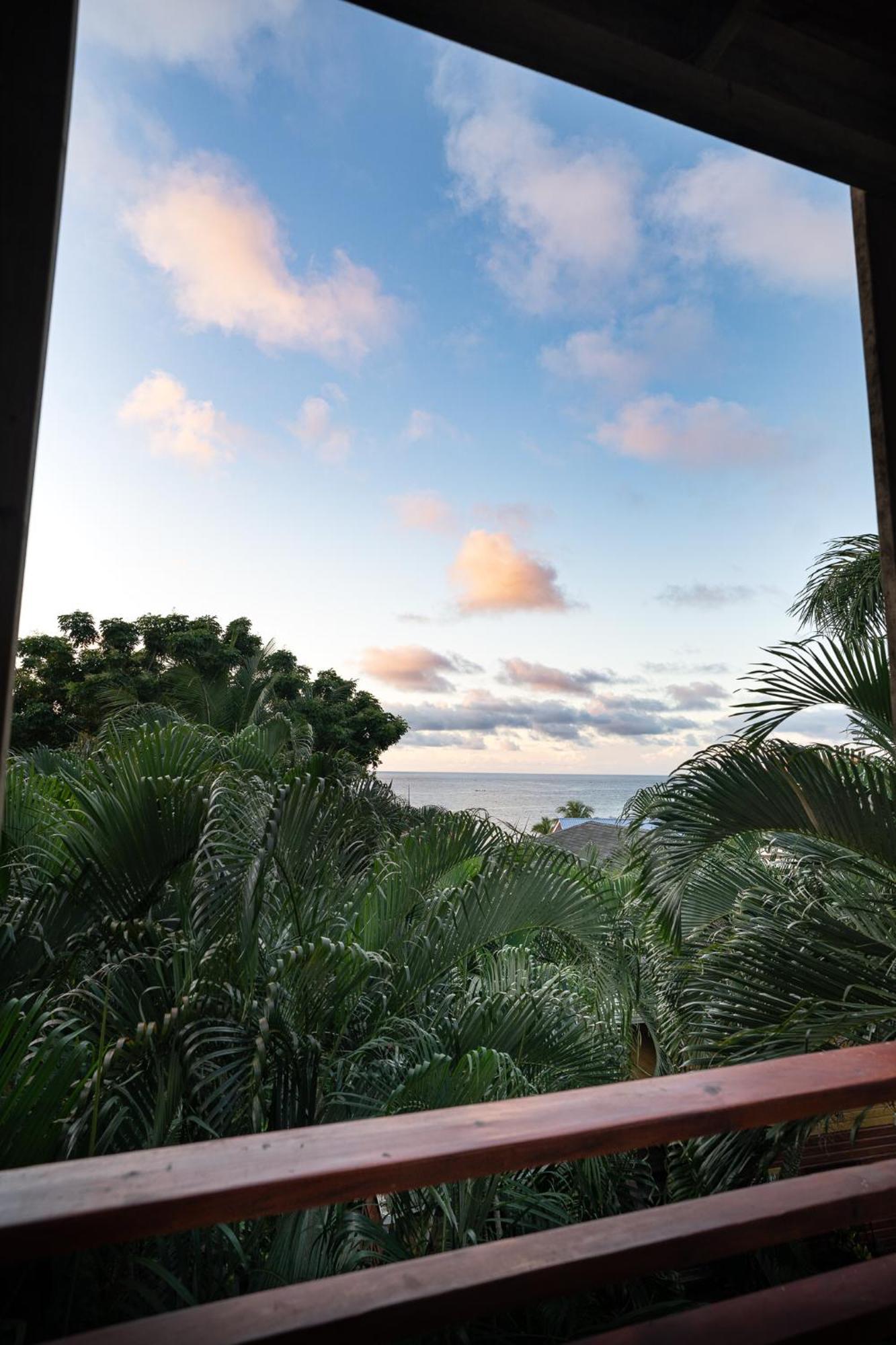 Mame Trees Hotel West End Bagian luar foto