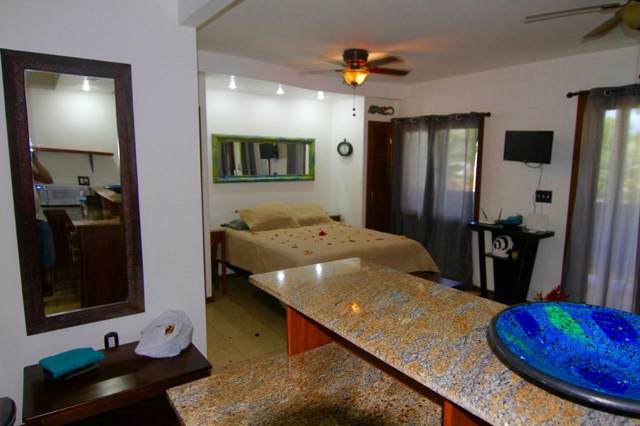 Mame Trees Hotel West End Bagian luar foto